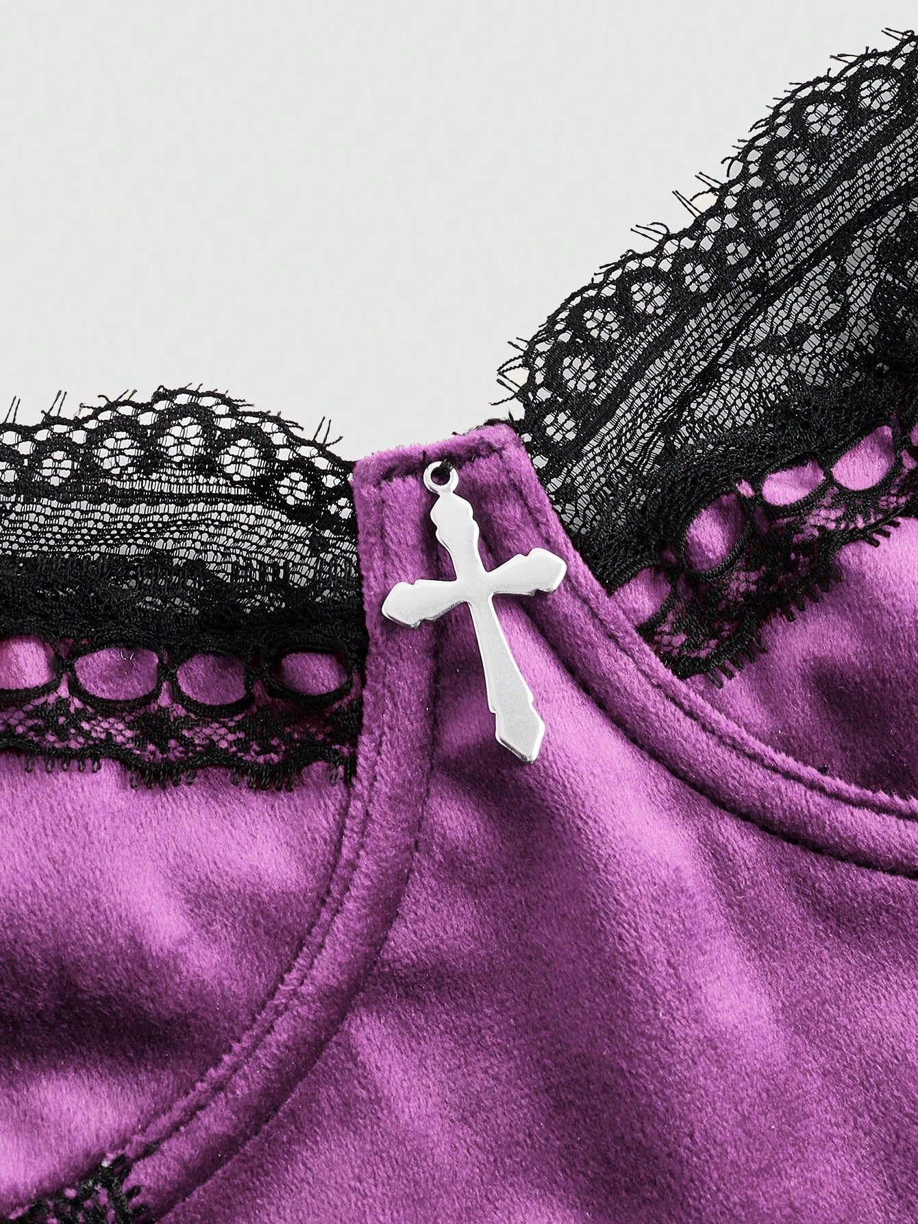Women Contrast Lace Bodysuit With Structured One-Piece Design, Layered Lace Panel Detail, Smooth Fabric Combination, Simple Silhouette, Suitable For General Wear And Outfit Styling