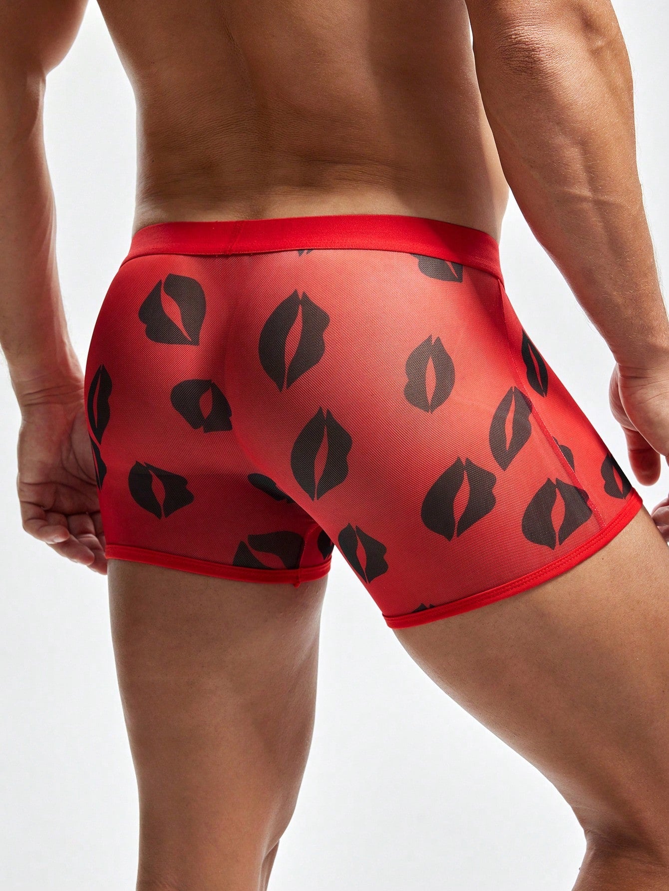 Men’s Casual Shorts With Lip Print Jacquard Waist Detail