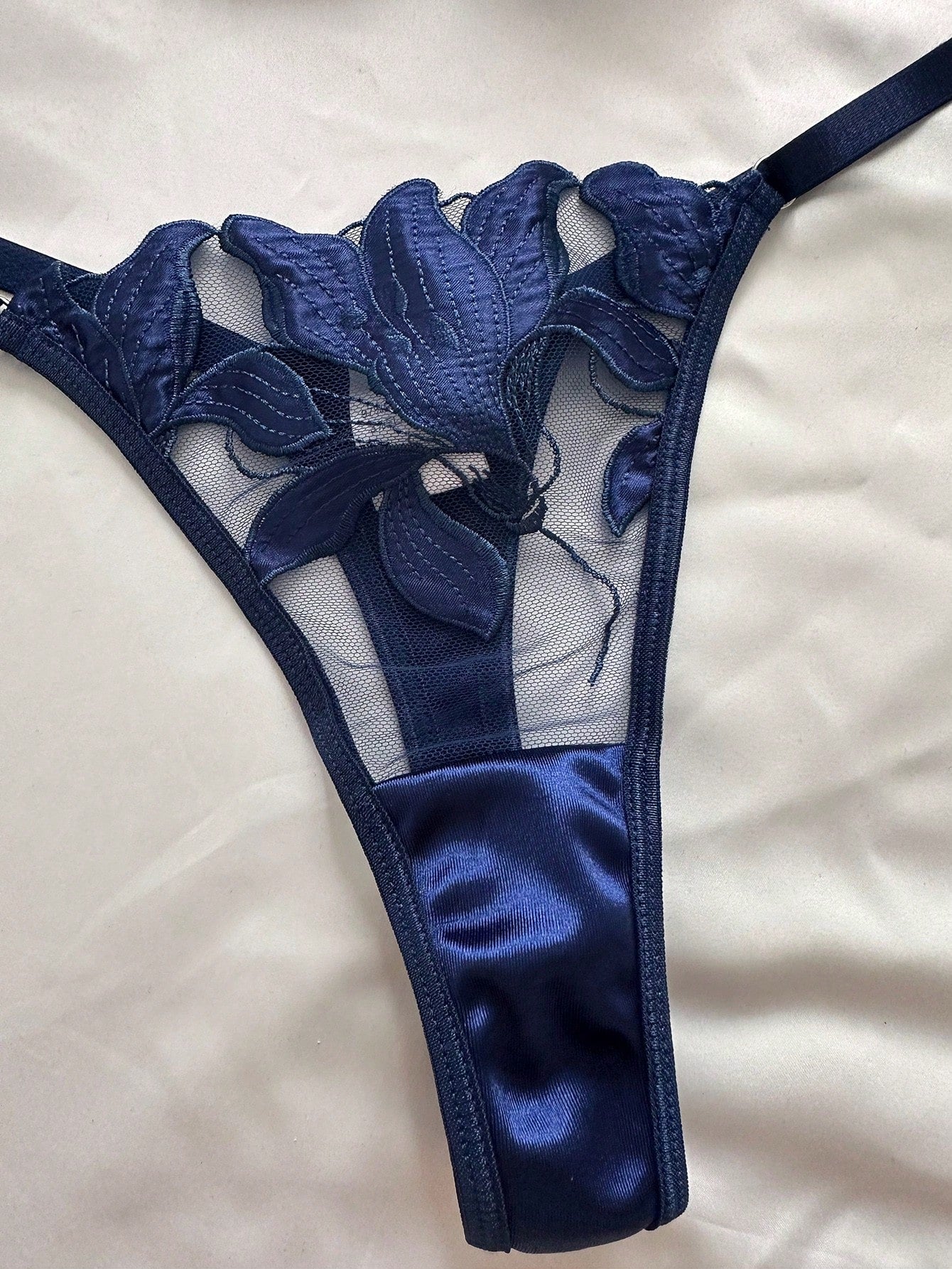 Women’s Embroidered Pattern Outfit Set