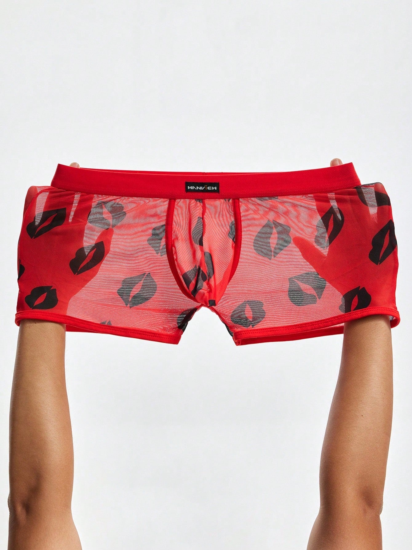 Men’s Casual Shorts With Lip Print Jacquard Waist Detail