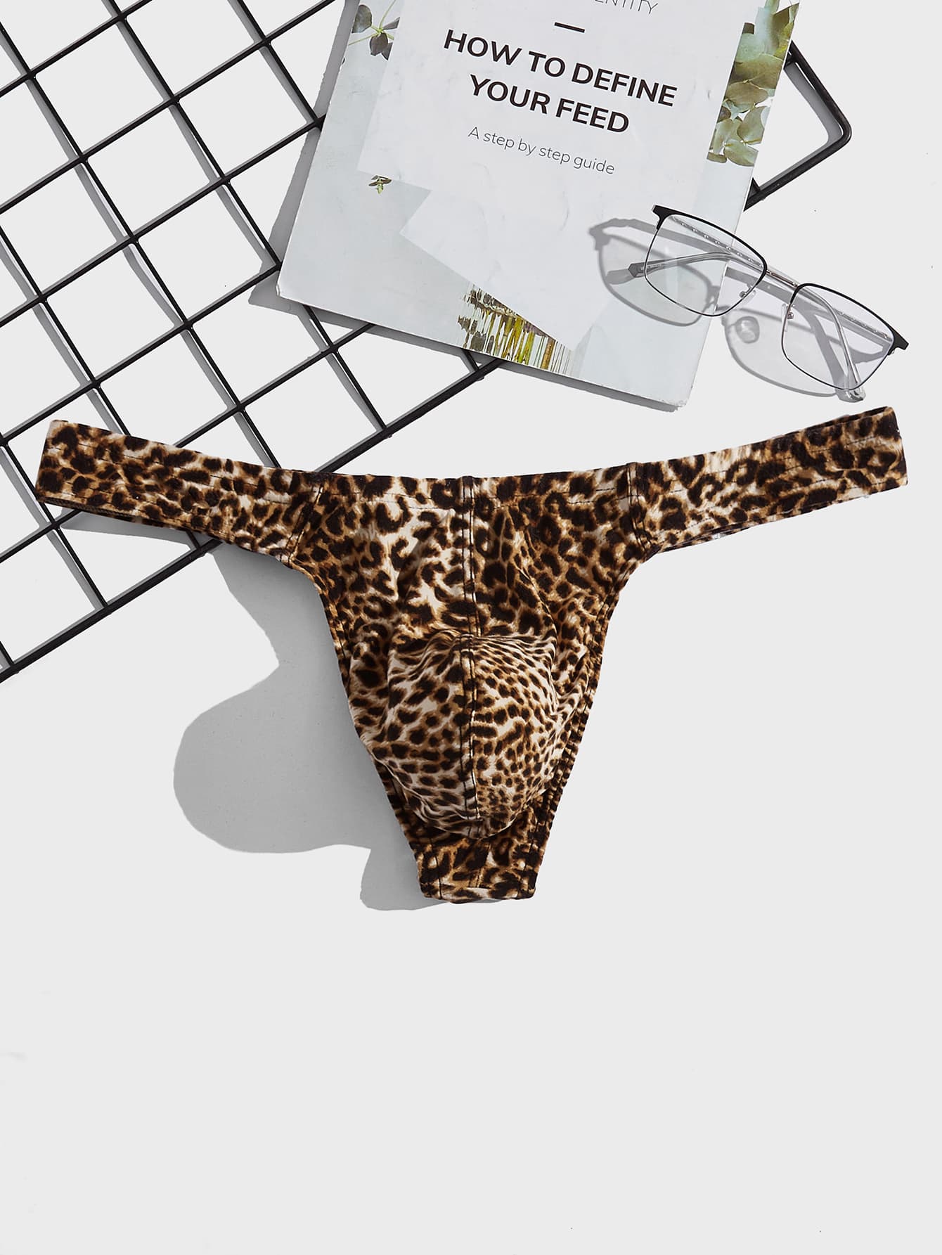 Men’s Lightweight Shorts With Leopard Print Pattern