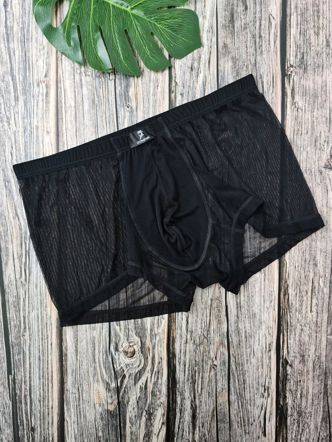 Men’s Lightweight Shorts With Elastic Fabric Minimal Design