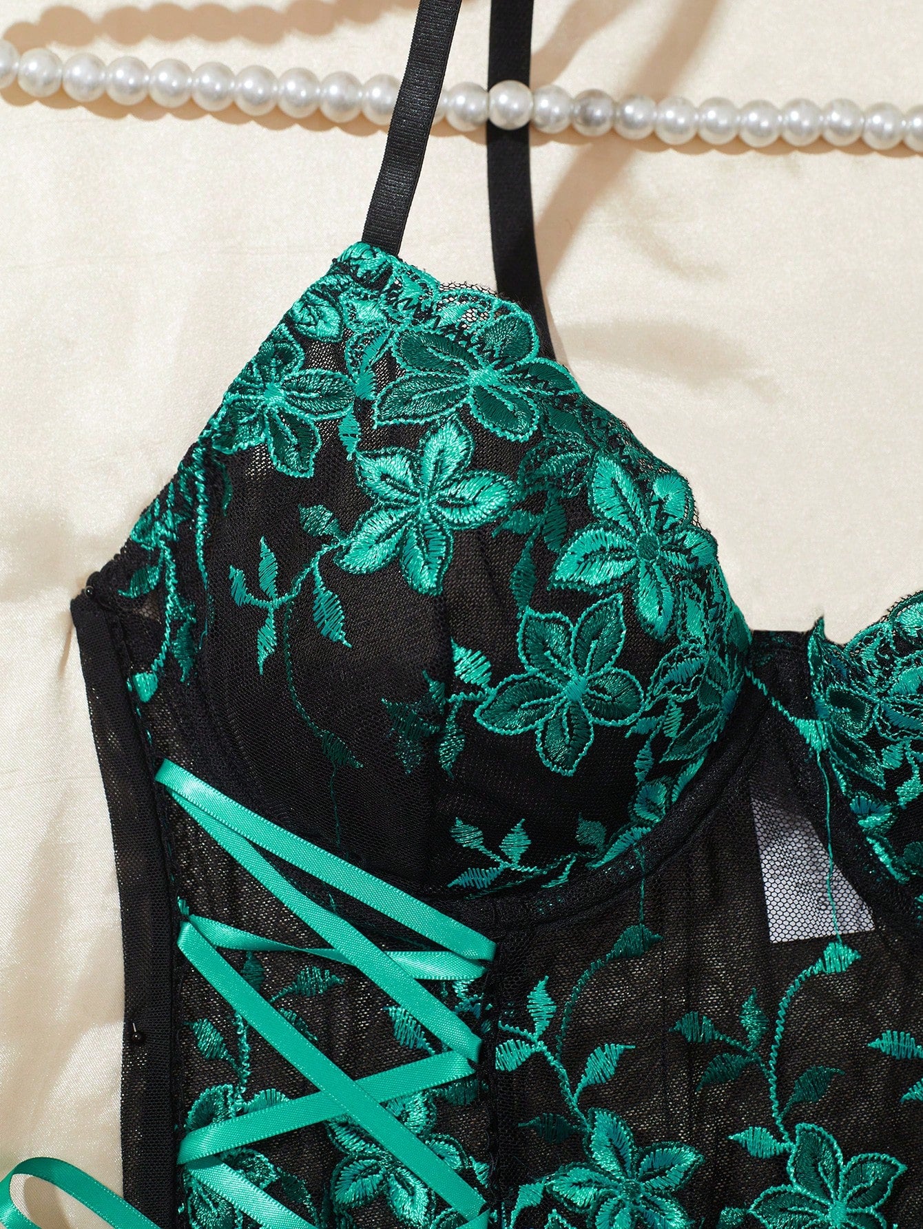 Women’s 2pcs Embroidered Camisole Top And Matching Piece
