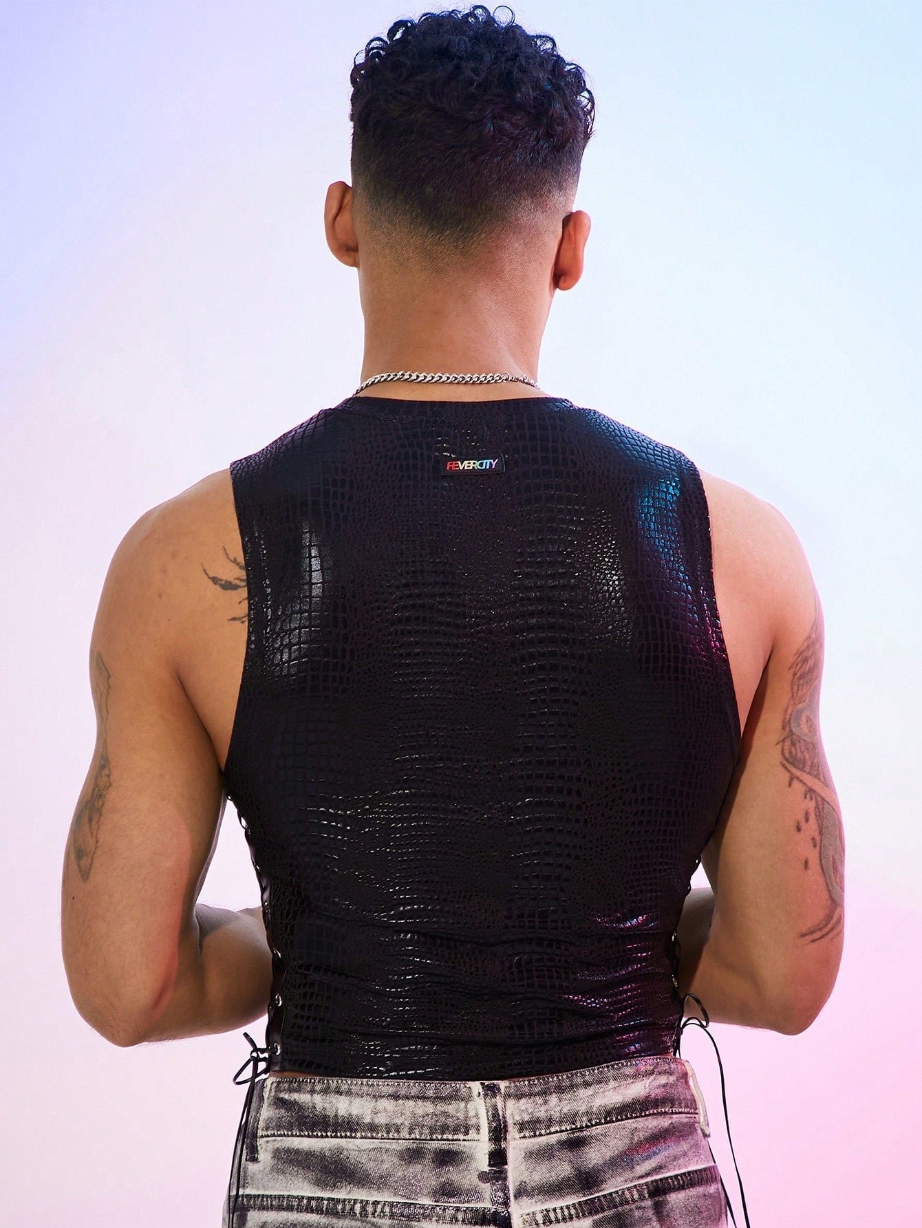 Men's Crocodile Embossed Criss-Cross Sleeveless Tank Top