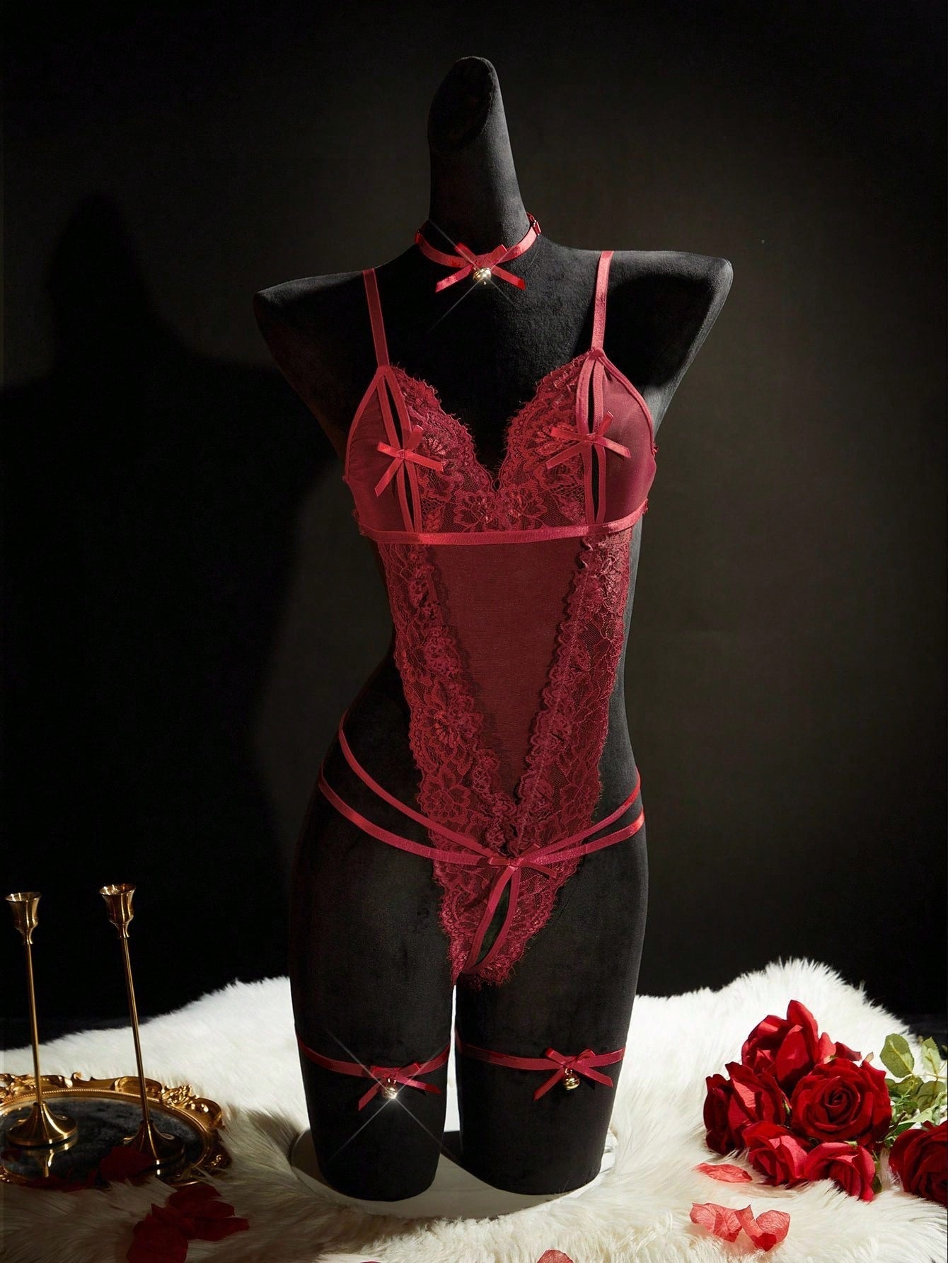 4pcs Women Coordinated Lace Set With Hollow Detail And Solid Color Design, Lightweight Lace Fabric Construction, Multi-Piece Structure Including Matching Accessories, Suitable For General Wear And Styling
