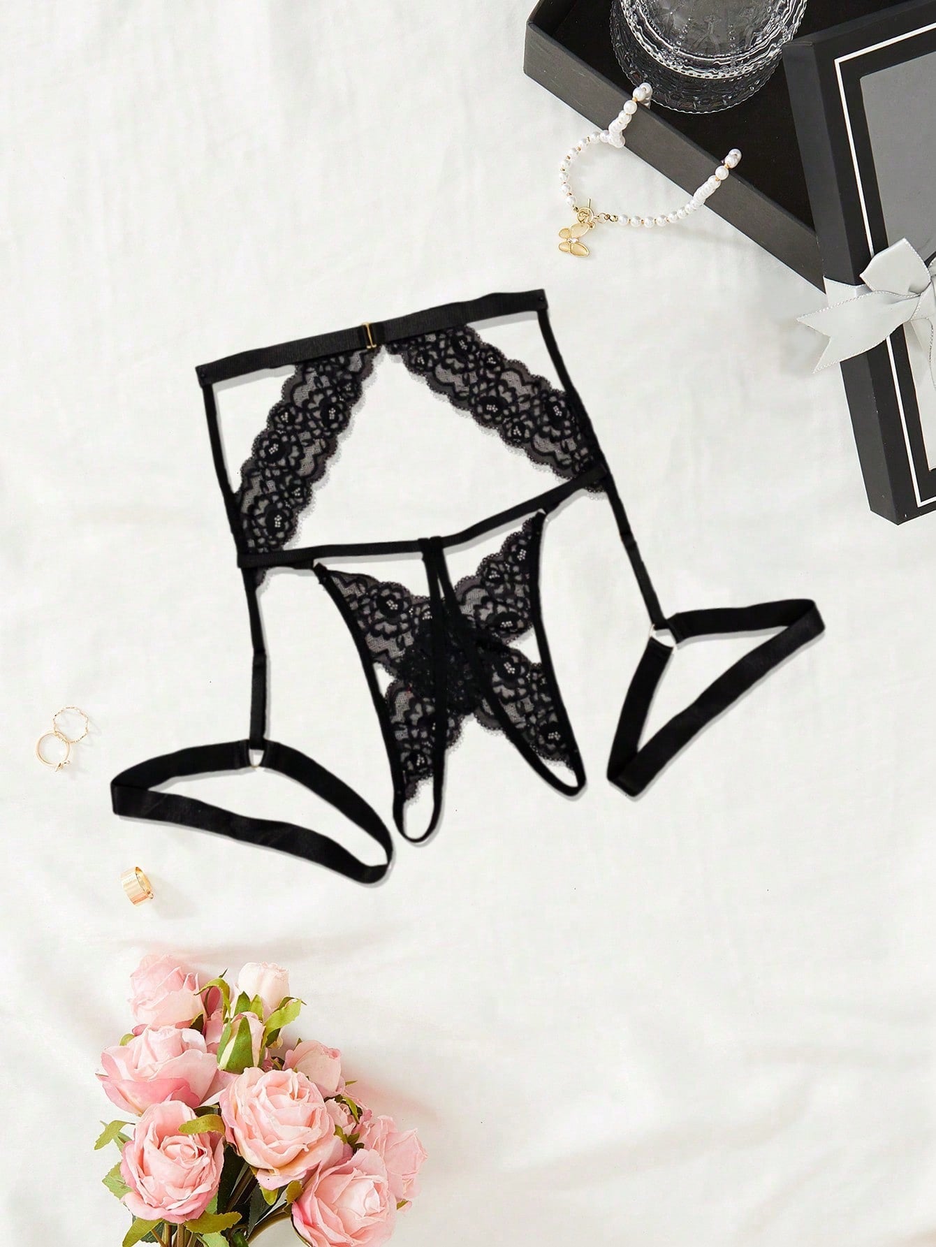 Women’s 2pcs Strap Detail Apparel Set
