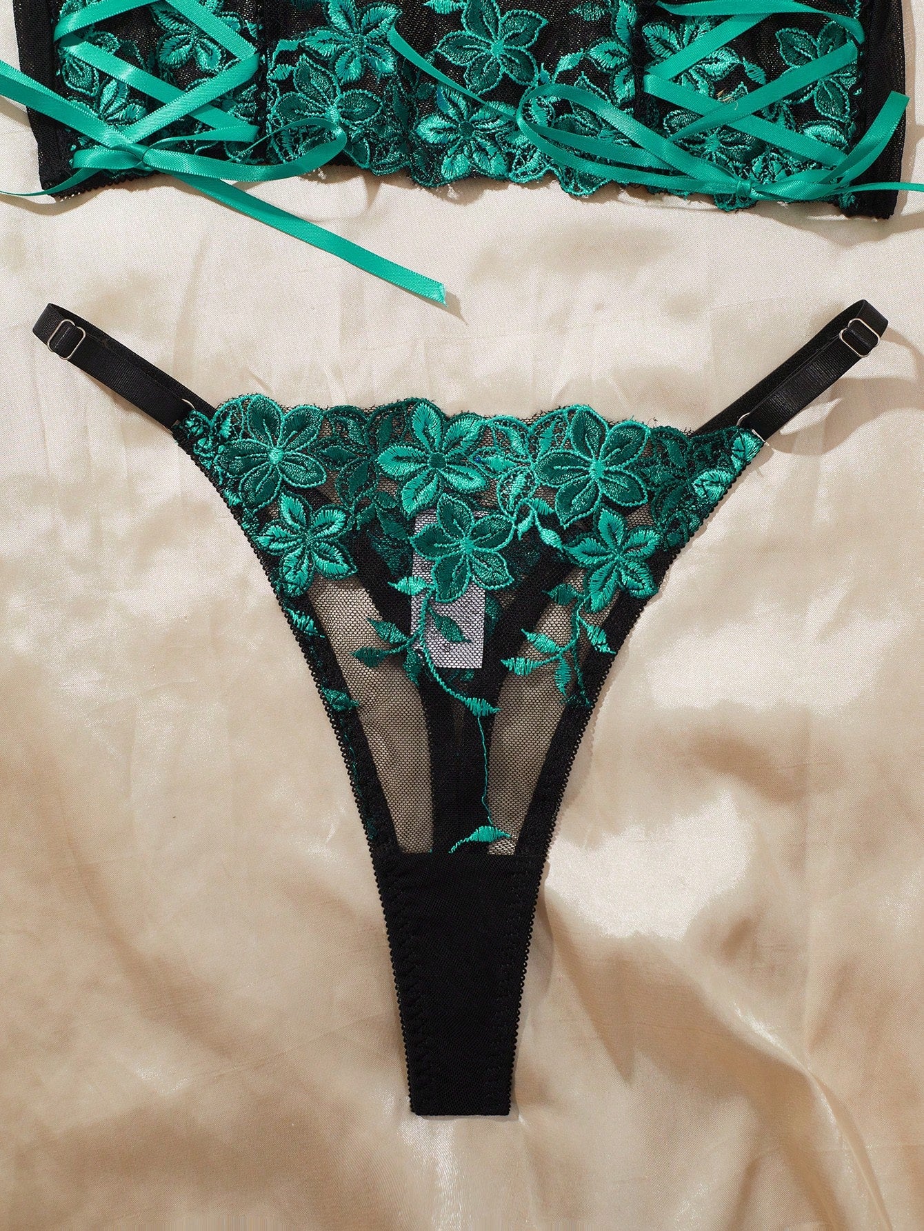 Women’s 2pcs Embroidered Camisole Top And Matching Piece