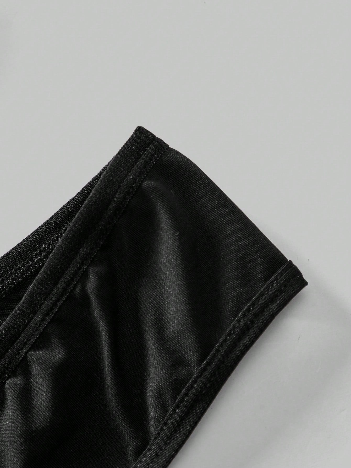 Men’s Lightweight Mesh Shorts With Patchwork Cutout Detail