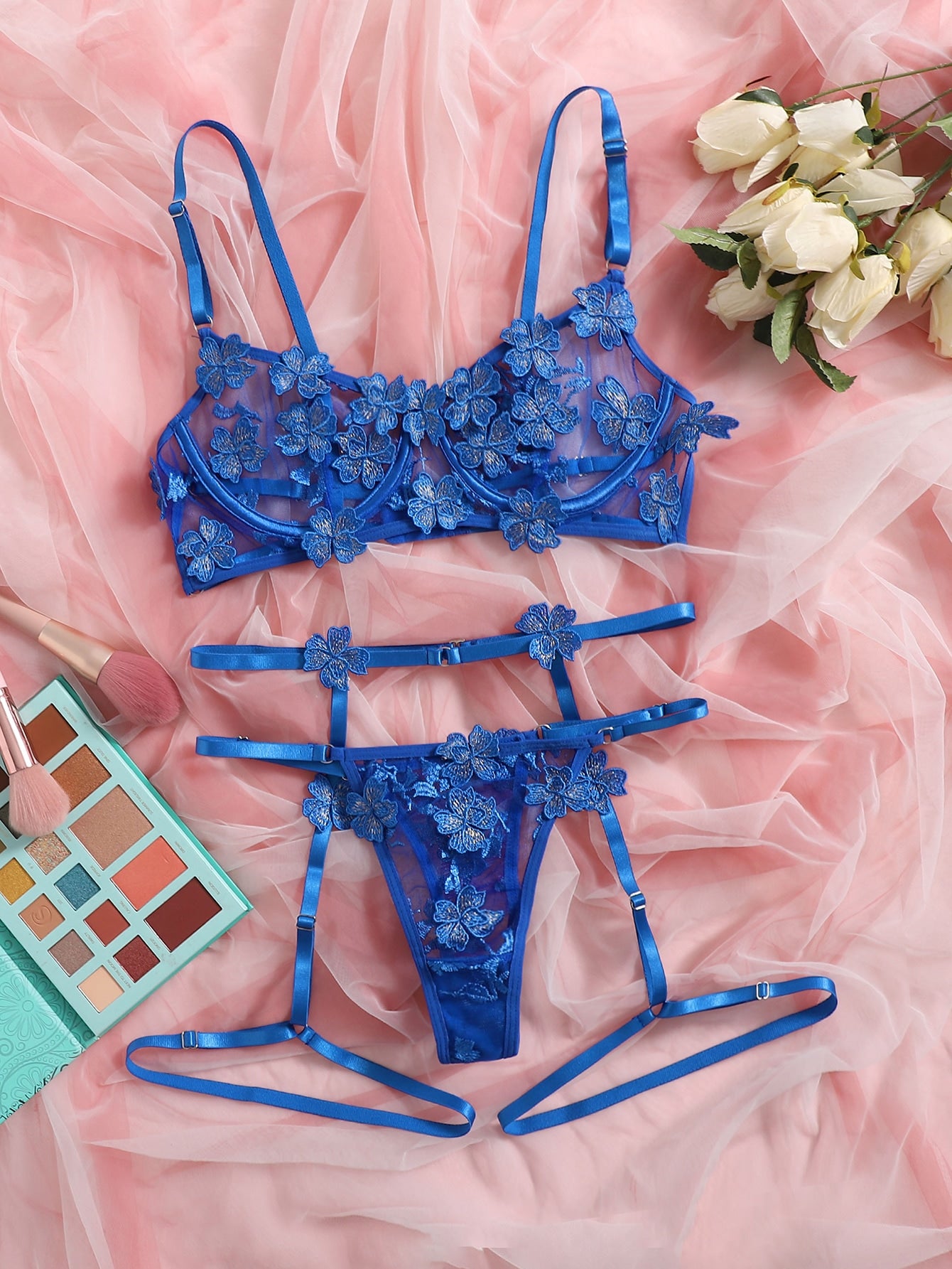 Women’s Floral Embroidery Outfit Set With Strap Detail