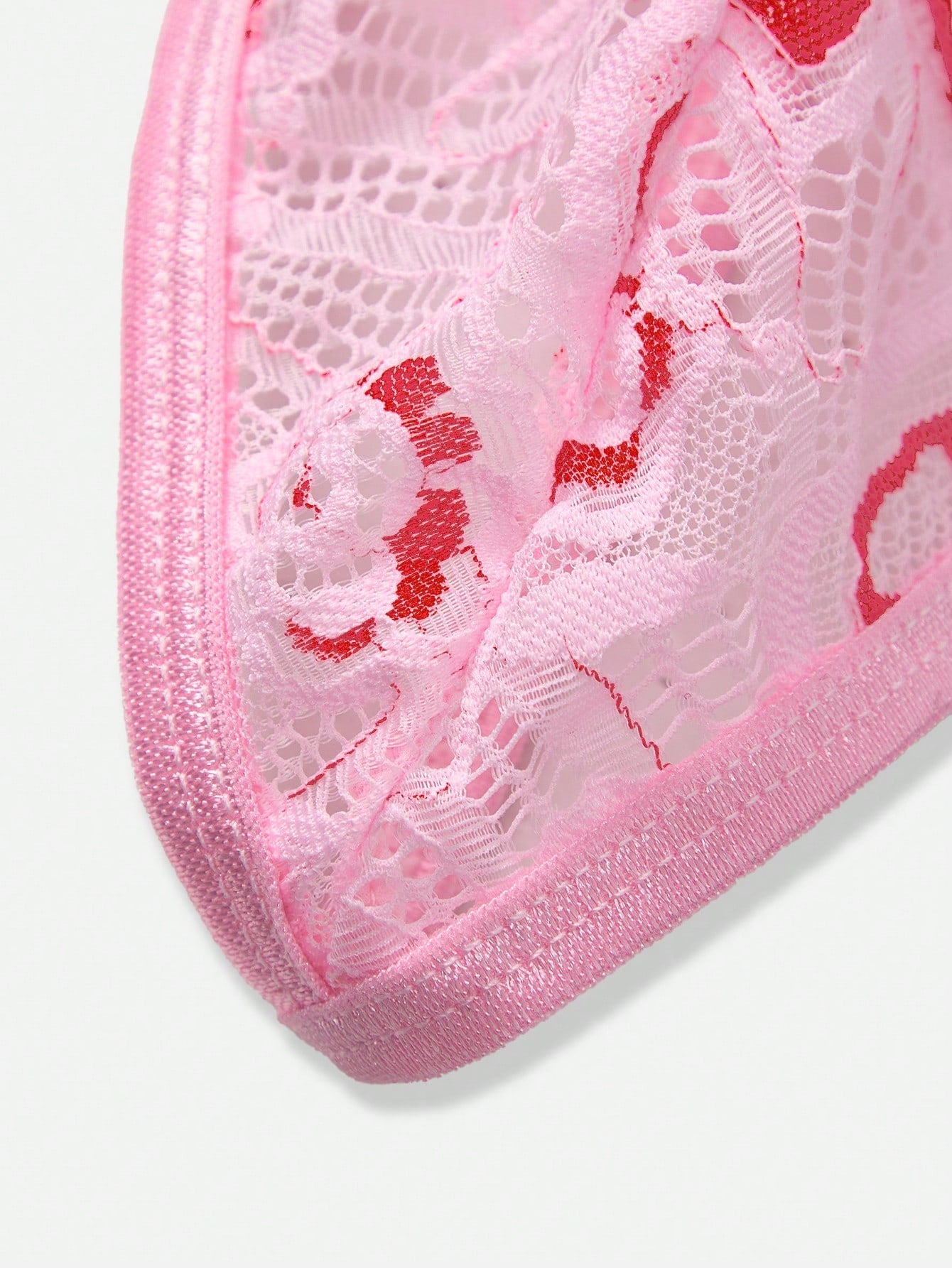Men’s Casual Shorts With Heart And Floral Print Lace Detail
