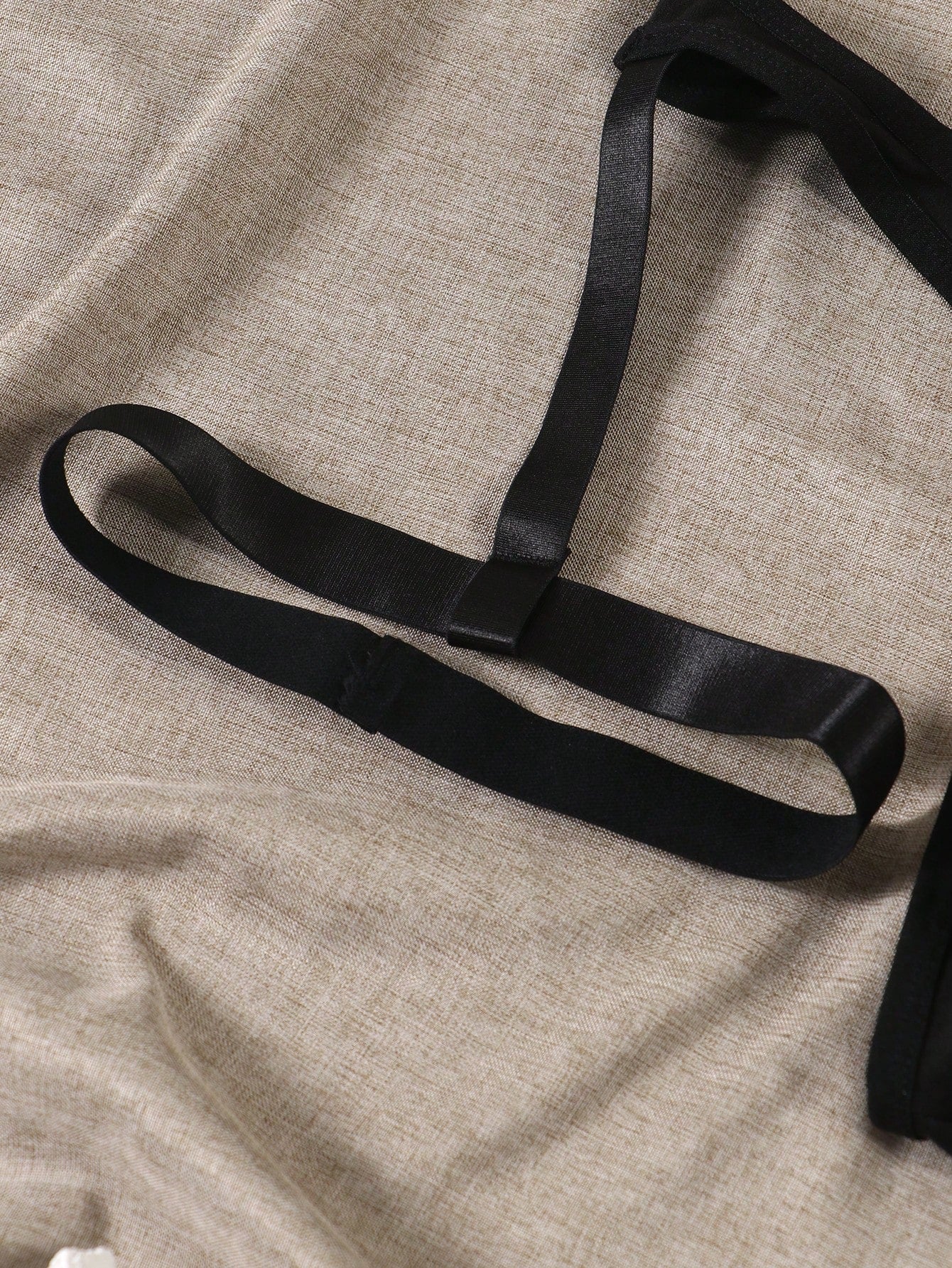 Men’s Casual Shorts In Black With Leg Loop Detail