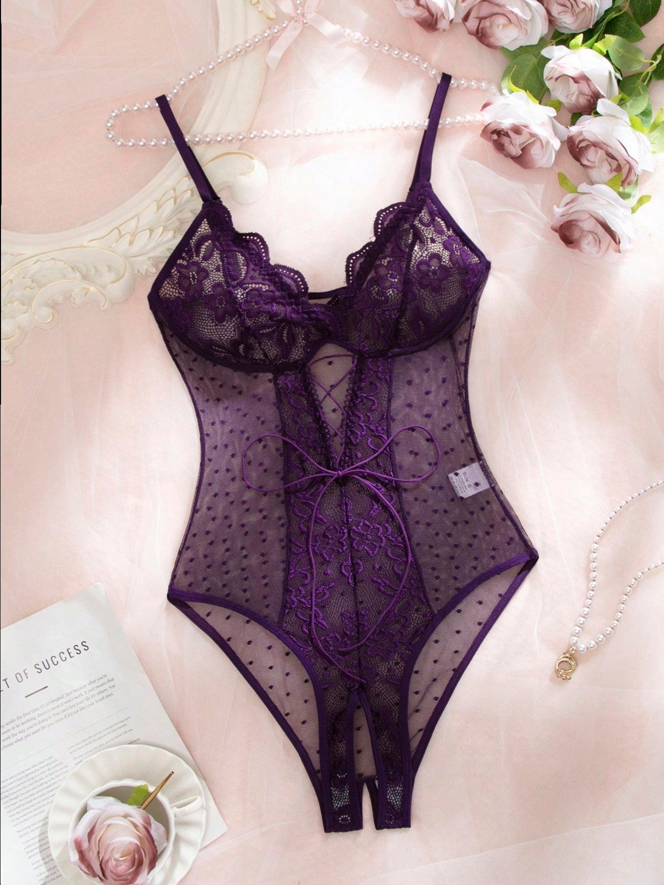 Women Contrast Lace And Mesh Bodysuit With One-Piece Construction, Layered Fabric Design, Lightweight And Flexible Fit, Clean Silhouette, Suitable For General Wear And Outfit Styling