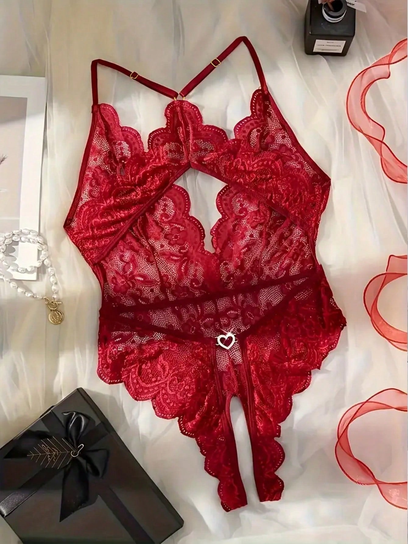 Women's Transparent Deep V-Neck, Jacquard Weave, Backless, Bow Decoration On The Chest, Floral Lace Criss Cross Crotchless, Heart Metal Buckle Decoration, Sexy Teddy Bodysuit, Scallop Trim, Adjustable Shoulder Strap, Women's Sexy Bodysuit